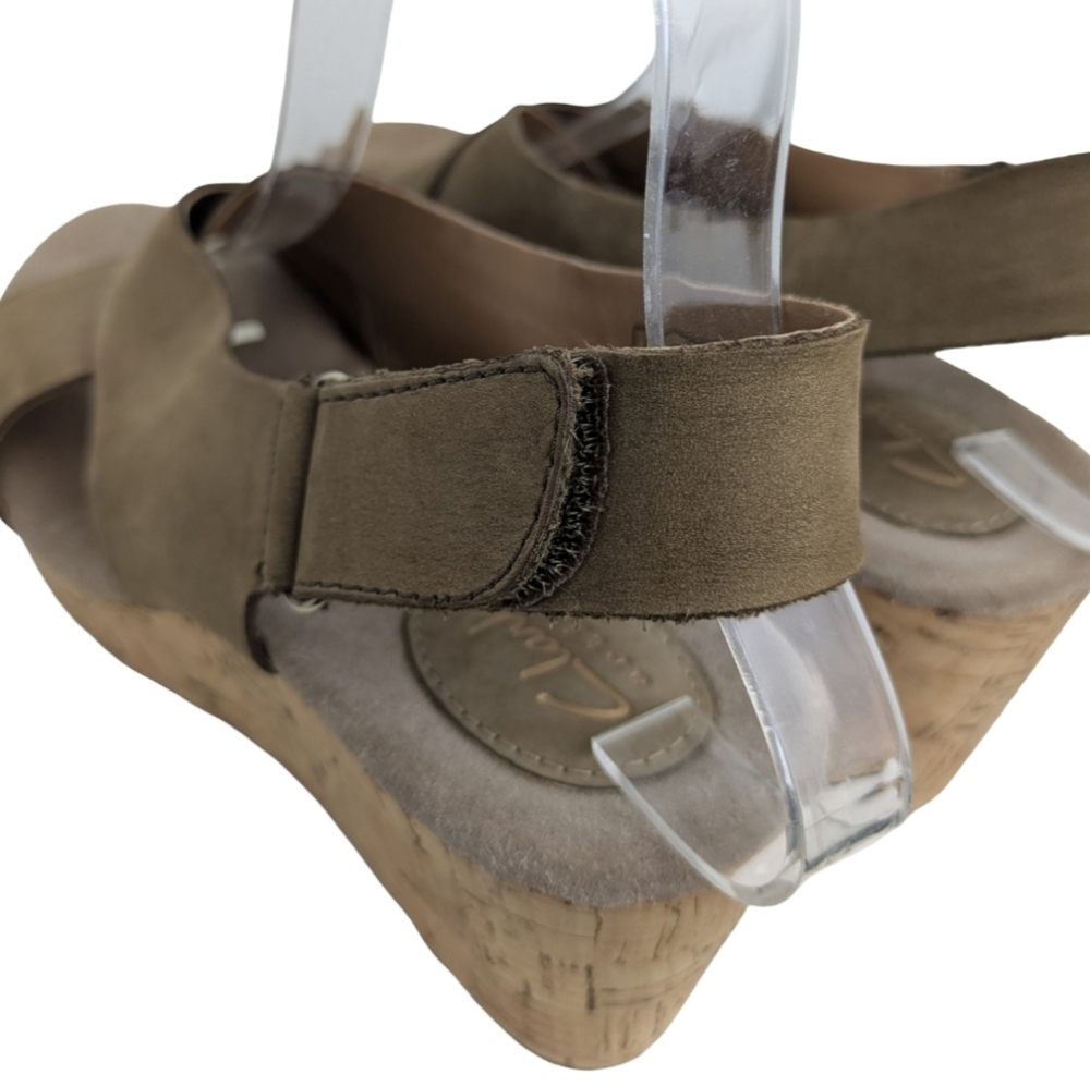 Clarks Women's Wedge Sandals 8 Tan Leather - Picture 7 of 14